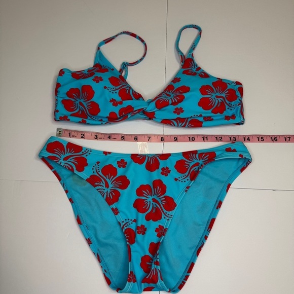 Ninety-Nine Blue Red Floral Bikini Set – Top L, Bottom M - Picture 3 of 7